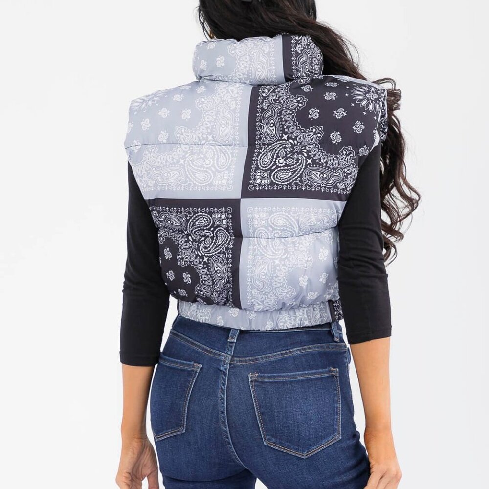 Sleeveless Zip Up Front Pocket Multi Print Paisley Bandana Vest - 36point5 - Picture 2 of 9
